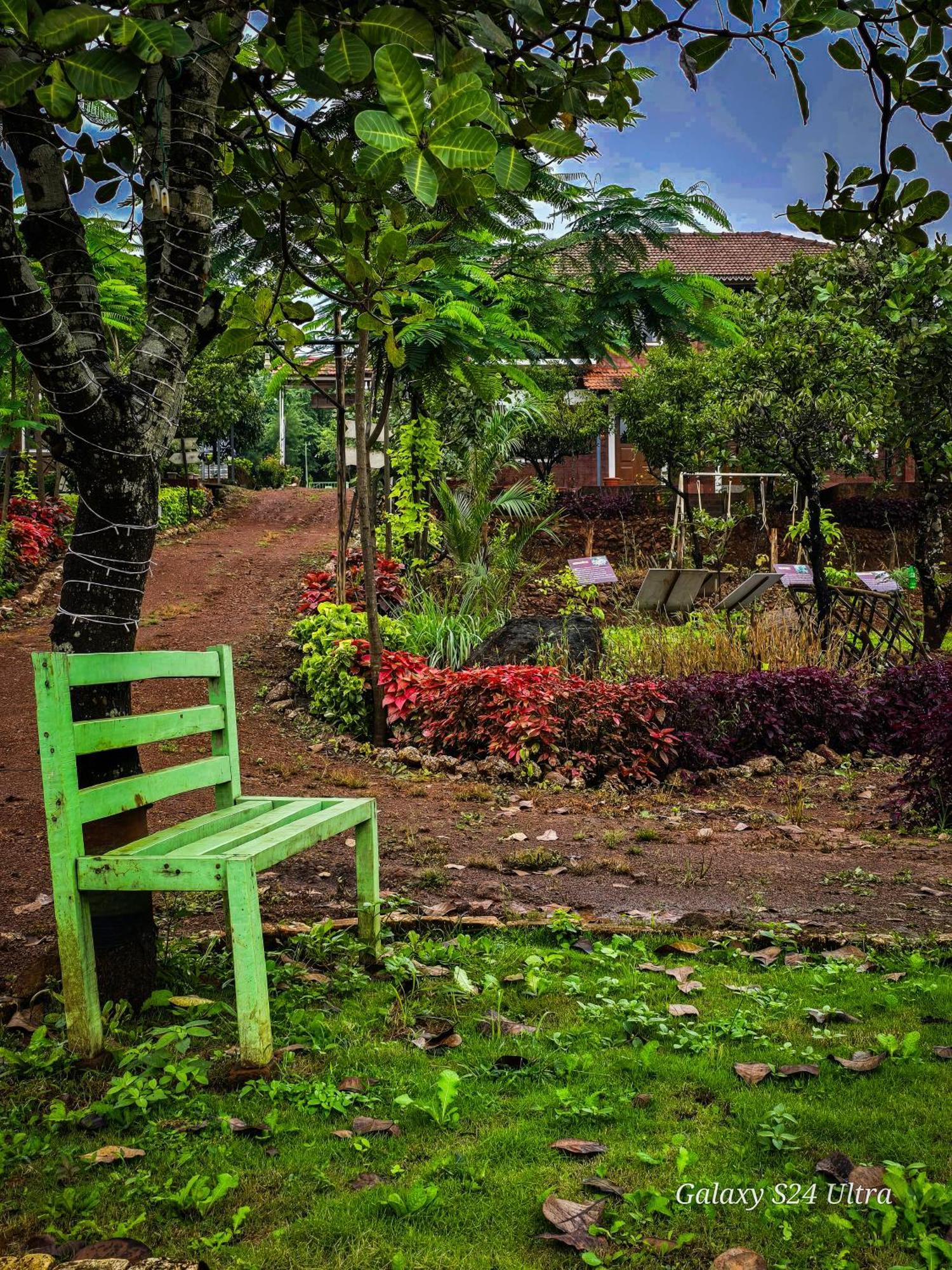 Chalobahills Farmstay Resort Ajra 外观 照片